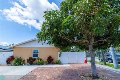 Beach Home For Sale in Delray Beach, Florida