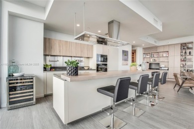 Beach Condo For Sale in Miami, Florida