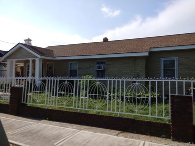 Beach Home Sale Pending in East Elmhurst, New York