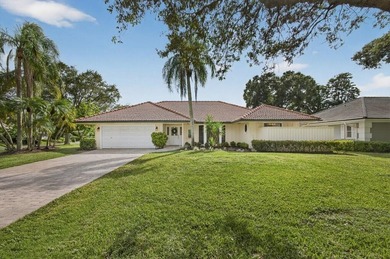 Beach Home For Sale in Palm Beach Gardens, Florida