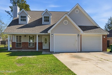 Beach Home Sale Pending in Ocean Springs, Mississippi