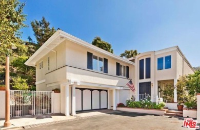 Beach Home For Sale in Pacific Palisades, California