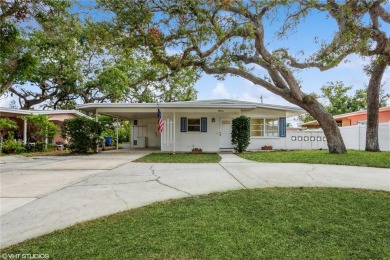 Beach Home For Sale in Dunedin, Florida