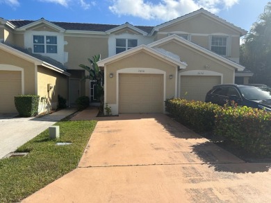 Beach Townhome/Townhouse For Sale in Lake Worth, Florida