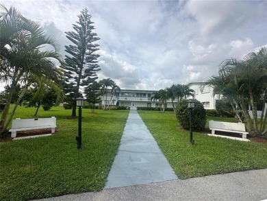 Beach Condo For Sale in Deerfield Beach, Florida