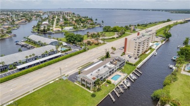 Beach Condo For Sale in Cape Coral, Florida