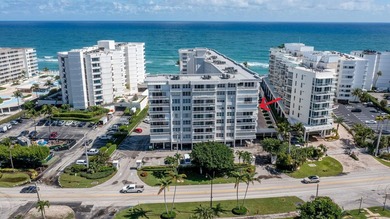 Beach Condo For Sale in South Palm Beach, Florida