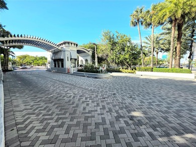 Beach Townhome/Townhouse For Sale in Sunny Isles Beach, Florida