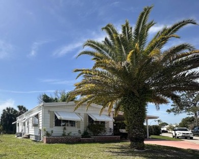 Beach Home For Sale in Nokomis, Florida