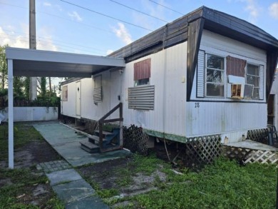 Beach Home For Sale in West Palm Beach, Florida