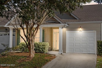 Beach Townhome/Townhouse Active Under Contract in Southport, North Carolina