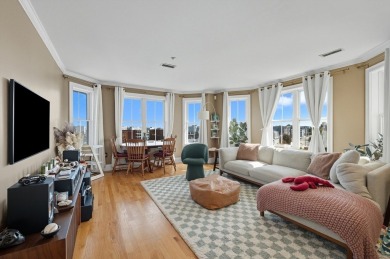 Beach Condo For Sale in Boston, Massachusetts