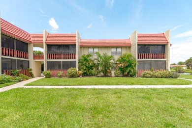 Beach Condo For Sale in Rotonda West, Florida