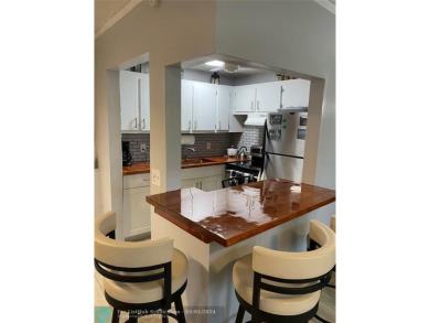 Beach Condo For Sale in Deerfield Beach, Florida