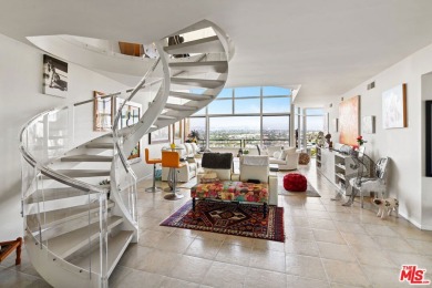 Beach Condo For Sale in Marina Del Rey, California