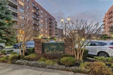 Beach Home Sale Pending in Howard Beach, New York