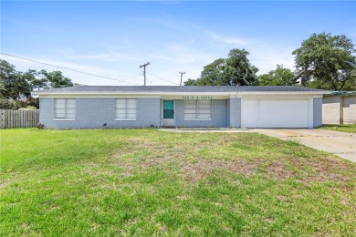 Beach Home For Sale in Rockport, Texas