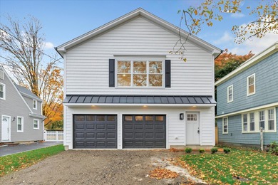 Beach Home For Sale in Stratford, Connecticut