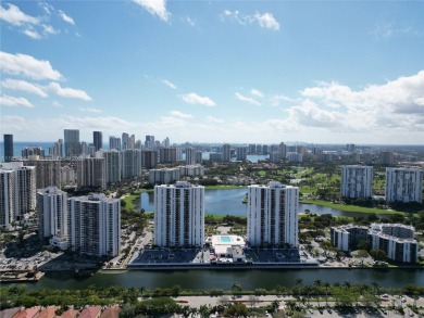 Beach Condo For Sale in Aventura, Florida