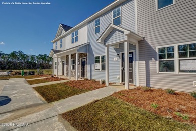 Beach Townhome/Townhouse For Sale in Sneads Ferry, North Carolina