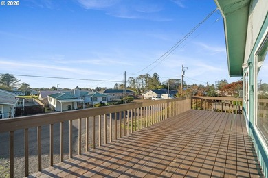 Beach Home For Sale in Rockaway Beach, Oregon