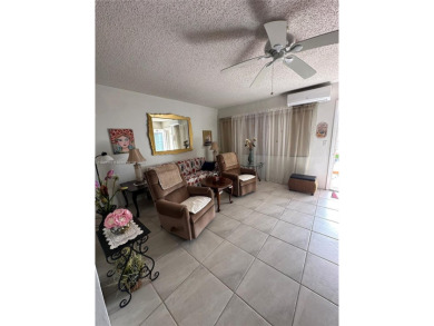 Beach Condo For Sale in Hallandale Beach, Florida