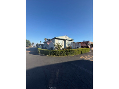 Beach Home Sale Pending in Long Beach, California