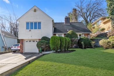 Beach Home Sale Pending in Douglaston, New York