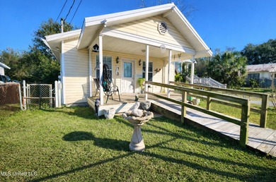 Beach Home For Sale in Biloxi, Mississippi