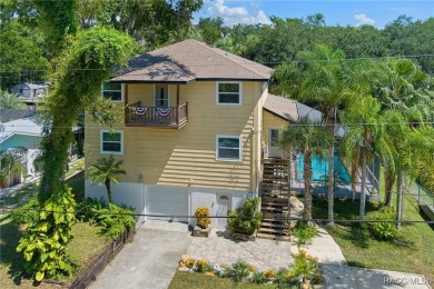 Beach Home For Sale in Crystal River, Florida