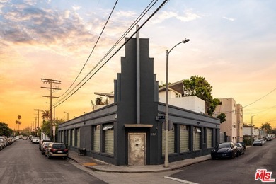 Beach Home For Sale in Venice, California