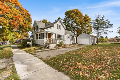 Beach Home Active Under Contract in Cheboygan, Michigan