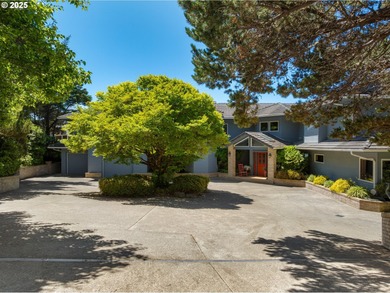 Beach Home For Sale in Sealrock, Oregon