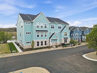 Beach Condo For Sale in Portage, Indiana