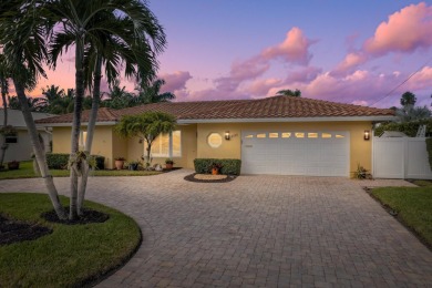 Beach Home For Sale in Boca Raton, Florida