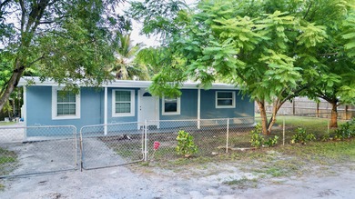 Beach Home For Sale in Lake Worth, Florida