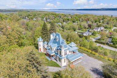 Beach Home For Sale in Neuville, 