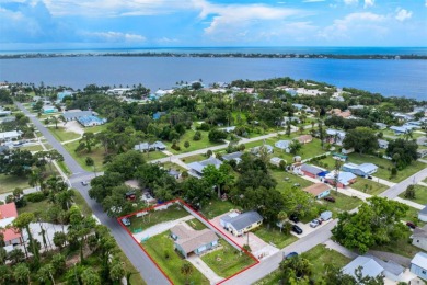 Beach Home For Sale in Englewood, Florida