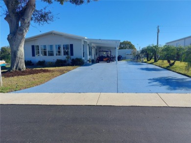 Beach Home For Sale in Palm Harbor, Florida