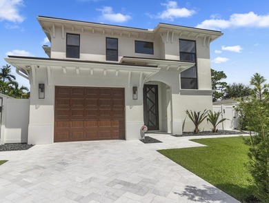 Beach Home For Sale in West Palm Beach, Florida