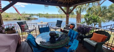 Beach Home For Sale in Bradenton, Florida