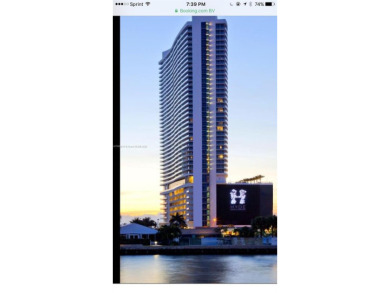 Beach Condo For Sale in Hollywood, Florida