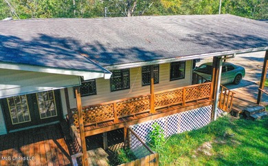 Beach Home For Sale in Moss Point, Mississippi