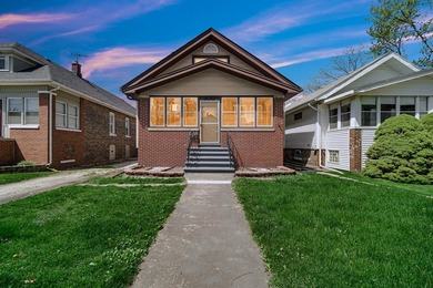 Beach Home Sale Pending in Whiting, Indiana