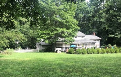 Beach Home For Sale in Locust Valley, New York