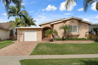 Beach Home Active Under Contract in Long Beach, California