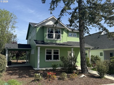 Beach Home For Sale in Florence, Oregon