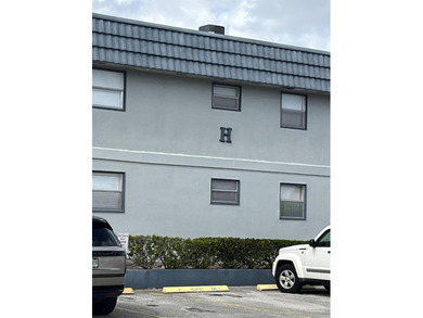 Beach Condo For Sale in Delray Beach, Florida