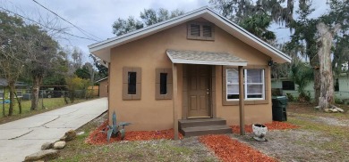 Beach Townhome/Townhouse Sale Pending in Daytona Beach, Florida