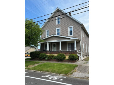 Beach Townhome/Townhouse Off Market in Conneaut, Ohio